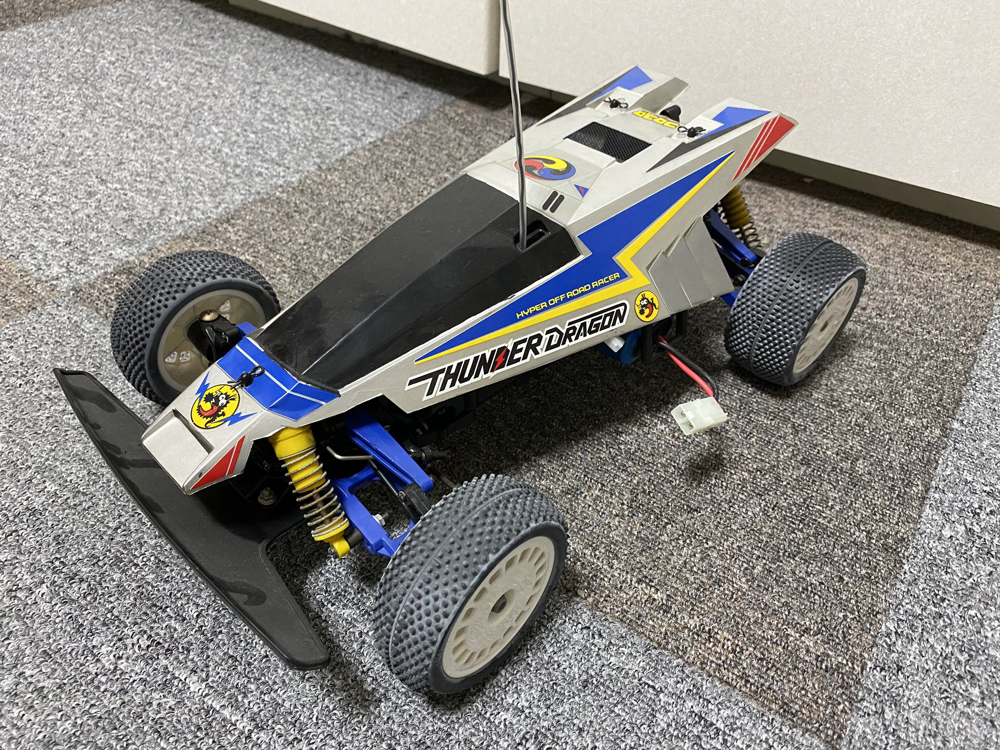あらけっ タミヤのrcカー サンダードラゴン 小学生の頃組み立てたので30ン年モノ T Co Fionaujfei Twitter
