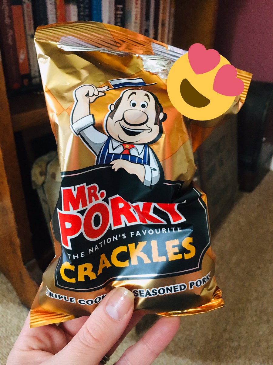 You know you’ve married a good un when he comes back from the ‘once a week’ essential shop with a large bag of pork scratchings to cheer you up as you’re feeling a bit crap. Nothing like a bag of crispy pig fat to cheer this girl up 🙌🏻#ThursdayThoughts