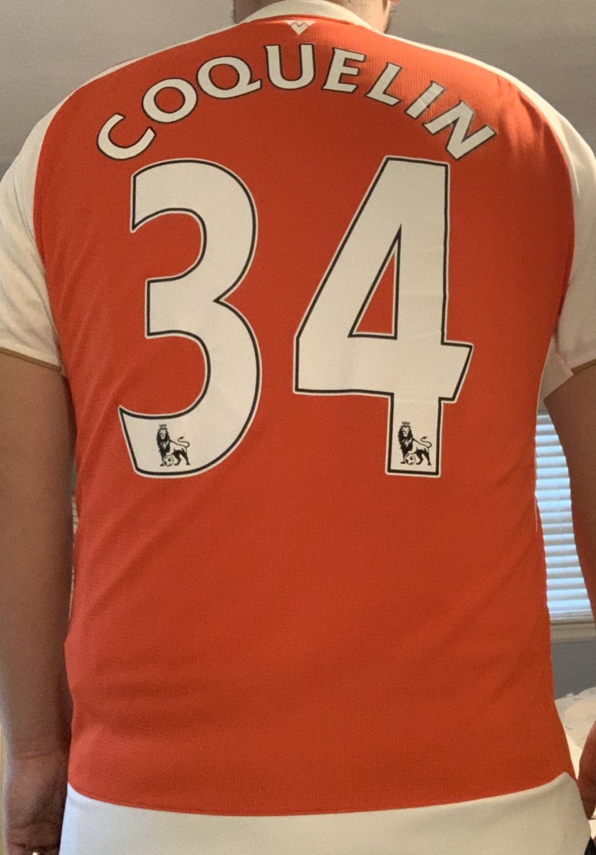 GoodCutlet's tweet photo. Day 17: an @Arsenal home kit by @pumafootball from the 2015-16 season, featuring Francis Coquelin and his #34. #SickKitChallenge https://t.co/sKRZjH99LK