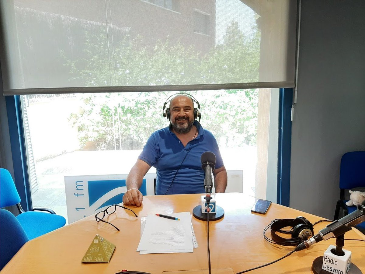LaJusta_'s tweet photo. 🏈🏀⚽️Demà divendres a les 12:40h farem secció d'#esports amb el tertulià santjustenc @jasmarats ! Ens portarà les últimes novetats esportives 🙌 #radiodesvern #santjustcovid19 #esport #santjust https://t.co/J4JHltcITD