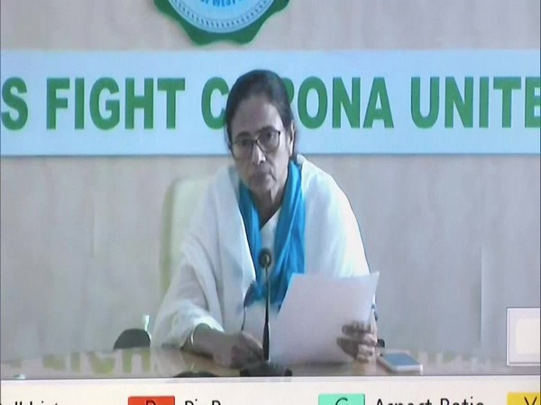 ANI's tweet photo. Sweet shops will be allowed to operate for 8 hours now, from 8 am to 4 pm everyday (State govt had earlier allowed sweet shops to operate for 4 hours from 12 noon to 4 pm everyday): West Bengal CM Mamata Banerjee. (File pic) https://t.co/TR6t2HNw3U