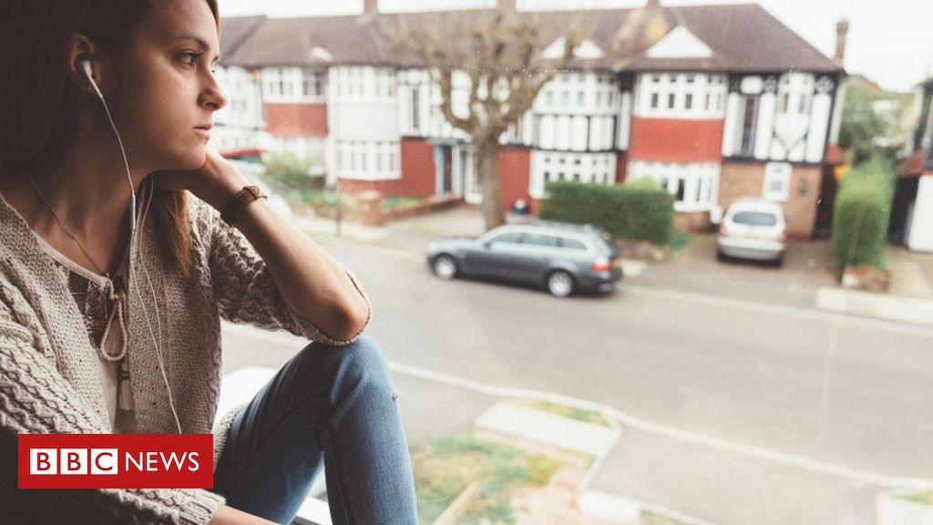 StressMattersHQ's tweet photo. Don't forget about your teams at this tough time. Check in with them, support them, and encourage them to talk to each other.

Coronavirus: 'Profound' mental health impact prompts calls for urgent research
https://t.co/gLtYFZLloi

#MentalHealthMatters #MentalHealthAwareness https://t.co/tpagnBrXwg