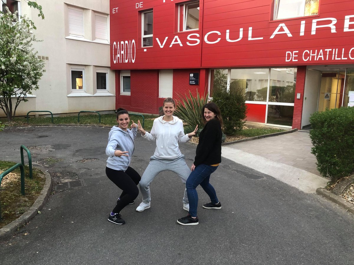 👩‍⚕️👩‍⚕️👩‍⚕️ [#Solidarité] 8 #soignantes de la <a href="/CliniqueCedres/">Clinique des Cèdres</a> se sont portées volontaires pour prêter main forte aux équipes des établissements du groupe <a href="/RamsaySante/">Ramsay Santé</a> situés en région parisienne