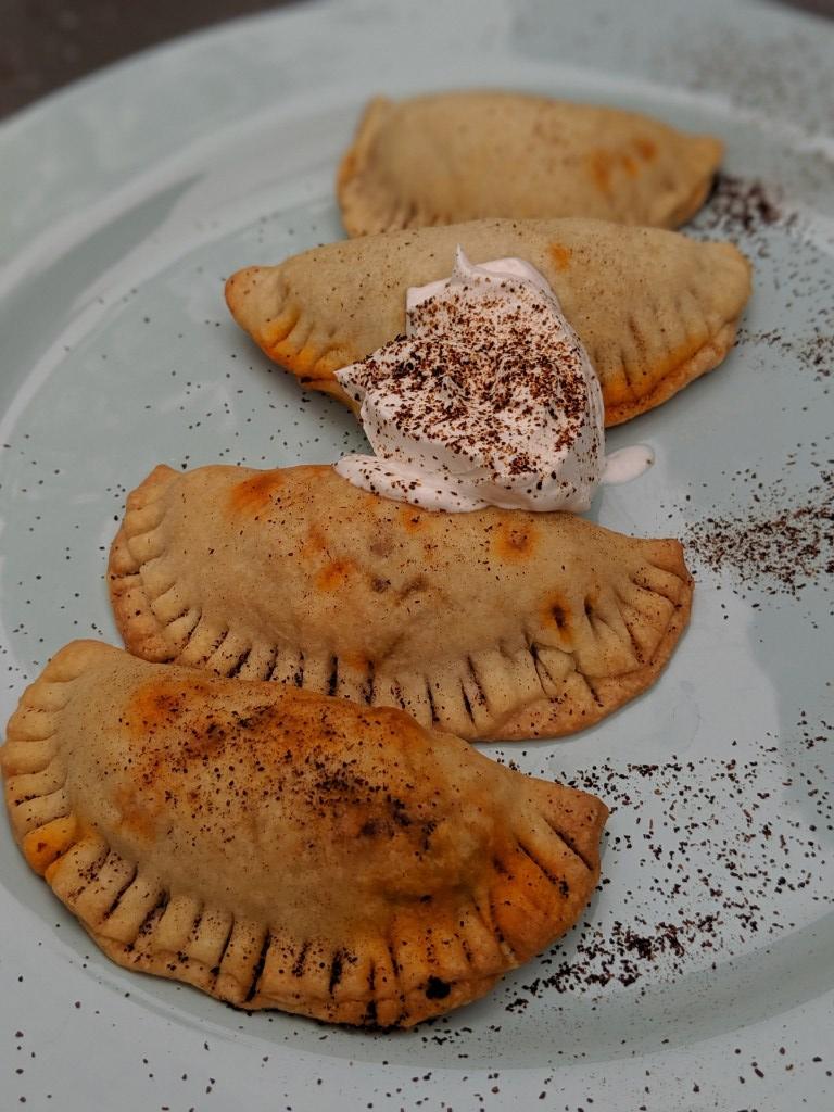 Messy_Kitchen's tweet photo. A Taste of the Places We Cannot Visit: Vegan Empanadas https://t.co/1pXZY0LbsJ https://t.co/1C9MKcEBcj