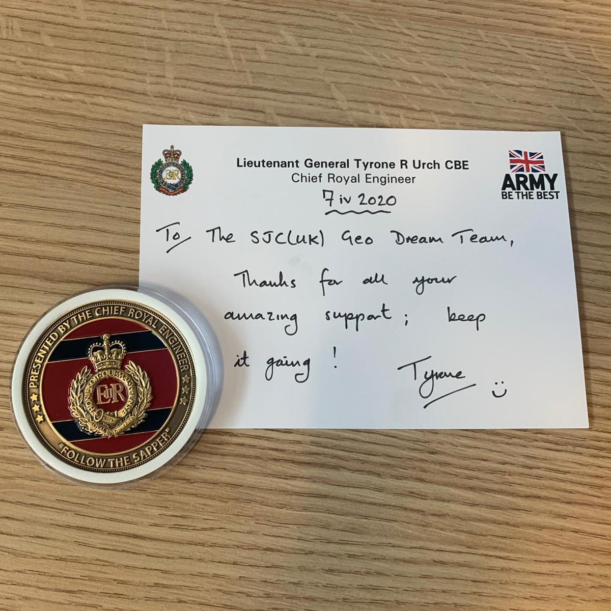 Proud_Sappers's tweet image. 🎖️ @UrchTyrone awards the CRE coin to LCpl Hagan of @42EngrRegt_Geo &amp;amp; thanks SJC Geo-cell who have worked hard creating bespoke visualisations of COVID-19 cases, and areas suitable for Nightingale and testing locations. Well done all involved 👏 #AlwaysReady #StayHomeSaveLives