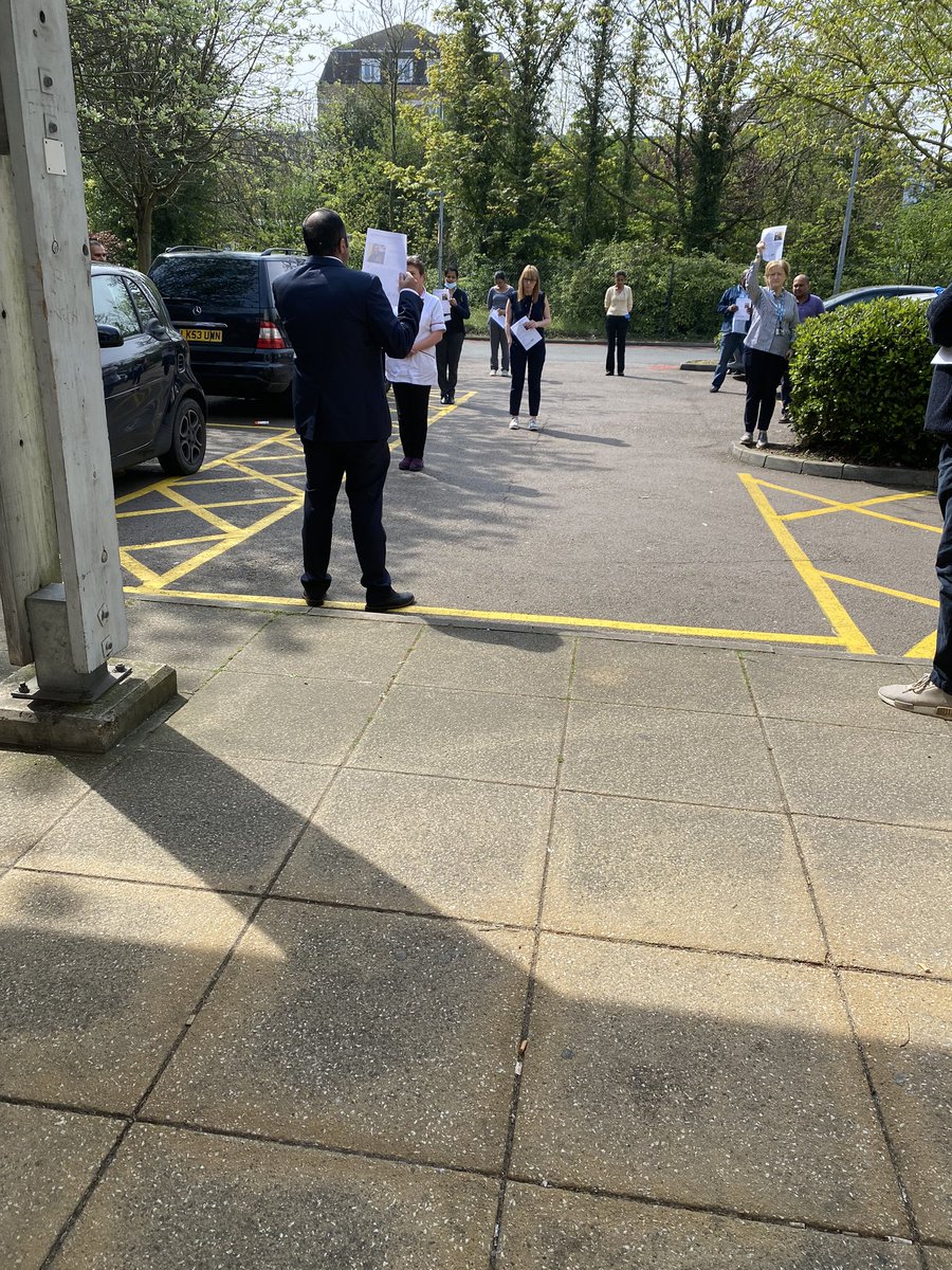 2 minutes silence held at the DSU for our beloved colleague Ade Raymond... His infectious smile will be missed dearly❤️ #BEHMHT #nhs