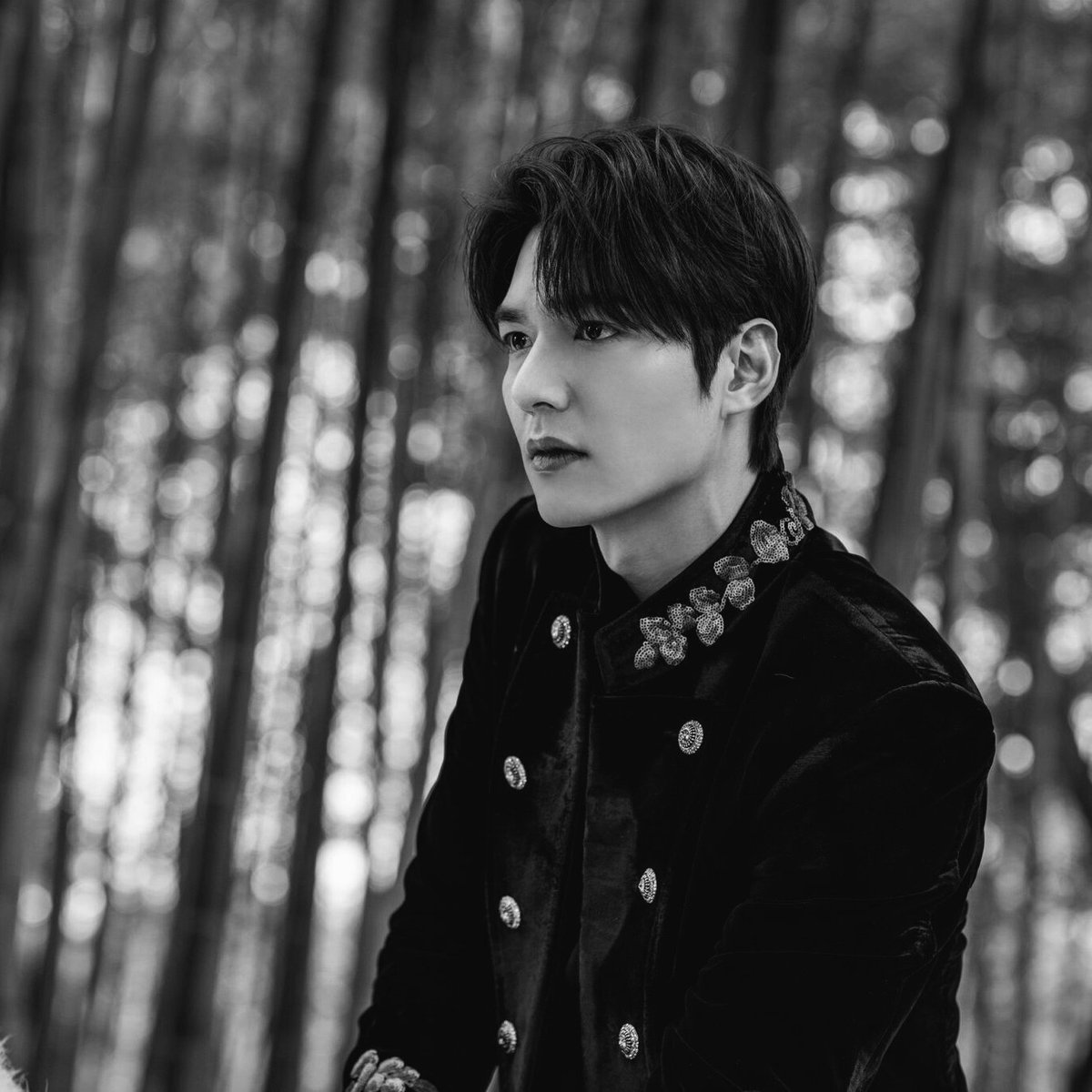 walkingdeade's tweet photo. 10 yıl önceki gibi hala 10/10
 #LeeMinHo https://t.co/XlPewz9TBI