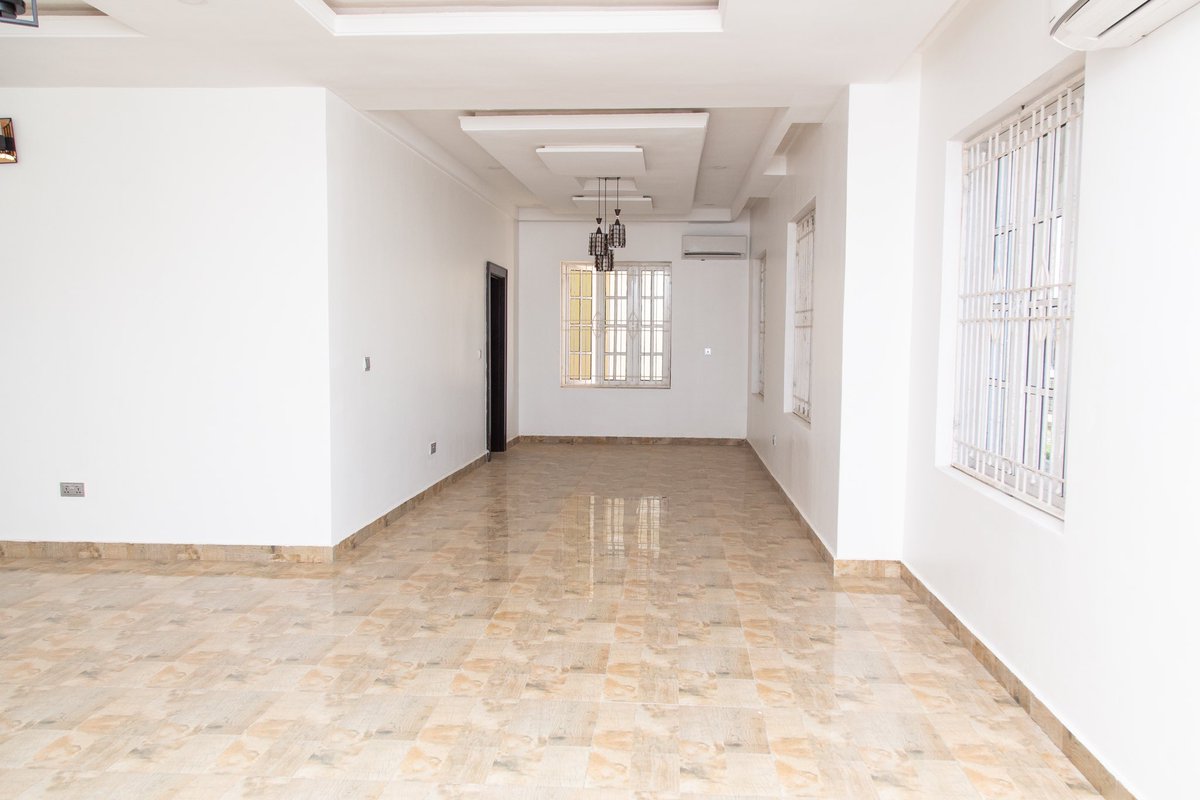 housesforafrica's tweet photo. How would you design these rooms? Feel free to unleash your creativity. Share your ideas in the comment section. 

#RiverParkEstate #StaySafe https://t.co/J3SHrwU0Mi