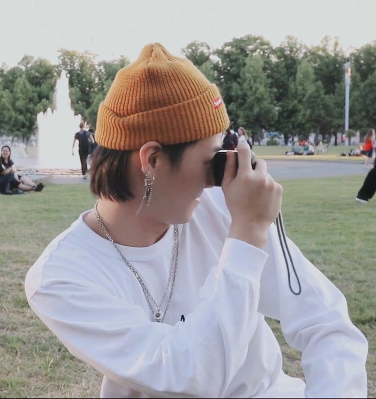 jb and his camera