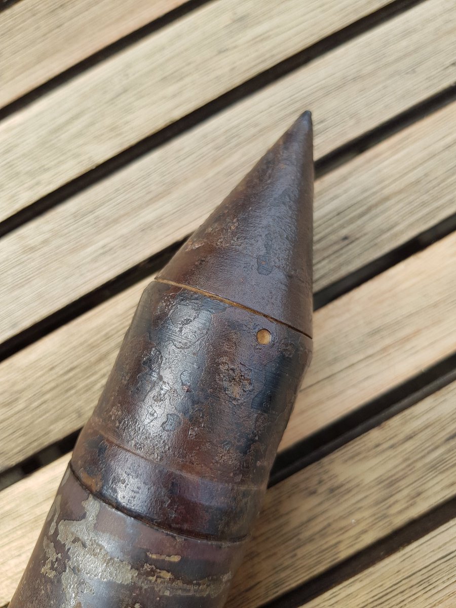 WW2Ordnance's tweet photo. Today's #inertordnance picture is a #WW2 German 3,7cm Ub #Hartkern round in laquered steel case dated #1944 There are a few different varients of the practice projectile, the service round is made from a alloy with a tungsten penetrating core. Used in the aircraft mounted BK gun. https://t.co/k7LBWUFAcV