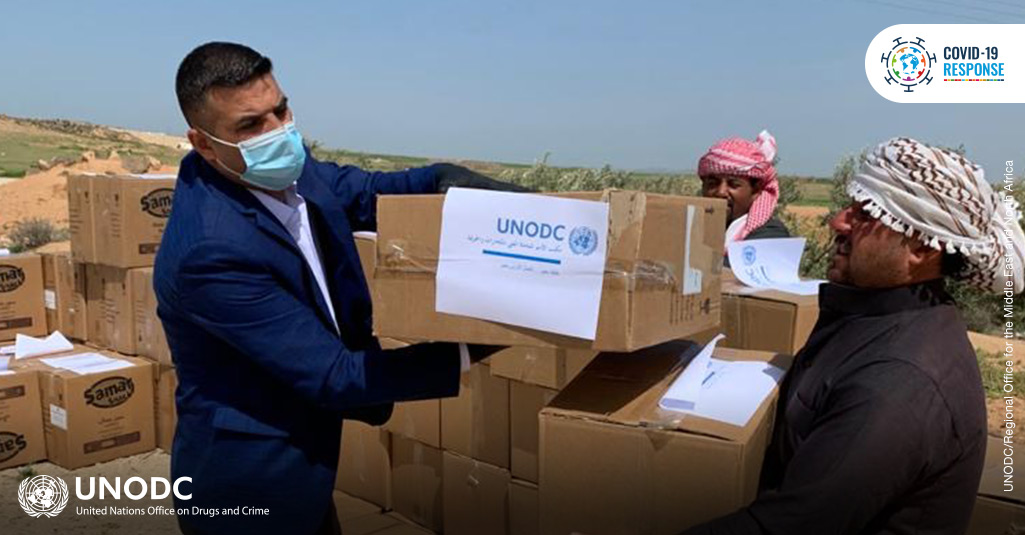 UNODC joined other @UN agencies to support #Jordanian #government to contribute food & #medical supplies in response to a request by #Police Counter Trafficking Unit initiative to support #refugees, #migrants & #seasonalworkers who lost their income due to #COVID19 crisis.