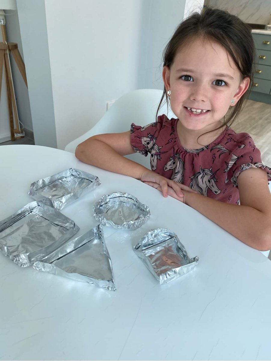 Congratulations to Aoibhie for some wonderful science work that has made Ms. Jennie proud! Aoibhie presented her findings clearly and I think we all agree that she is turning out to be an exceptional scientist!
#VHPSthelittlethings #OnlineLearning #InThisTogetherDubai