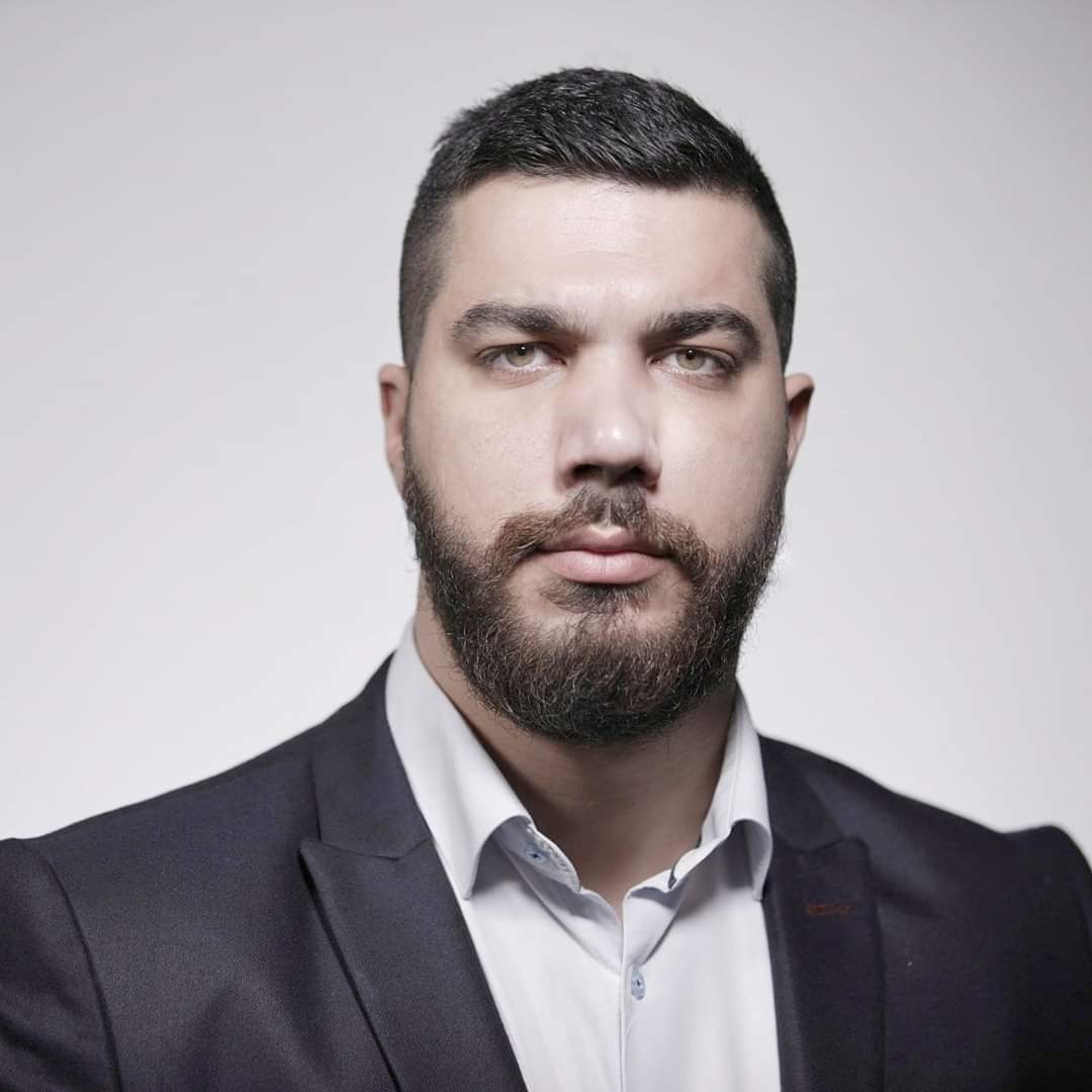 TrevisanSocial's tweet photo. DUBAI—April 12, 2020—Hussein Abusofah, a leading social media expert, today offered guidance for businesses trying to cope with the impact of the Coronavirus ep #socialmedia https://t.co/WUIvg7J9ih https://t.co/3K5gxb7NZM