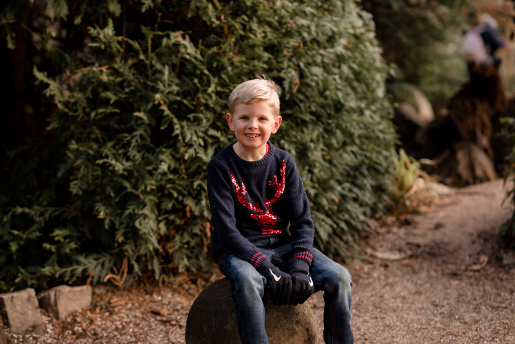 Rannoch_Photo's tweet photo. When on a family shoot, I like to keep things simple. Mostly I like to stick to the sidelines and capture the action as it happens and don't like to get too involved but sometimes photos are just asking to be taken.
.
.
.
.
#familyphotography #familyphotos
https://t.co/ifxYCcaRTb https://t.co/0iq8VAx4LP