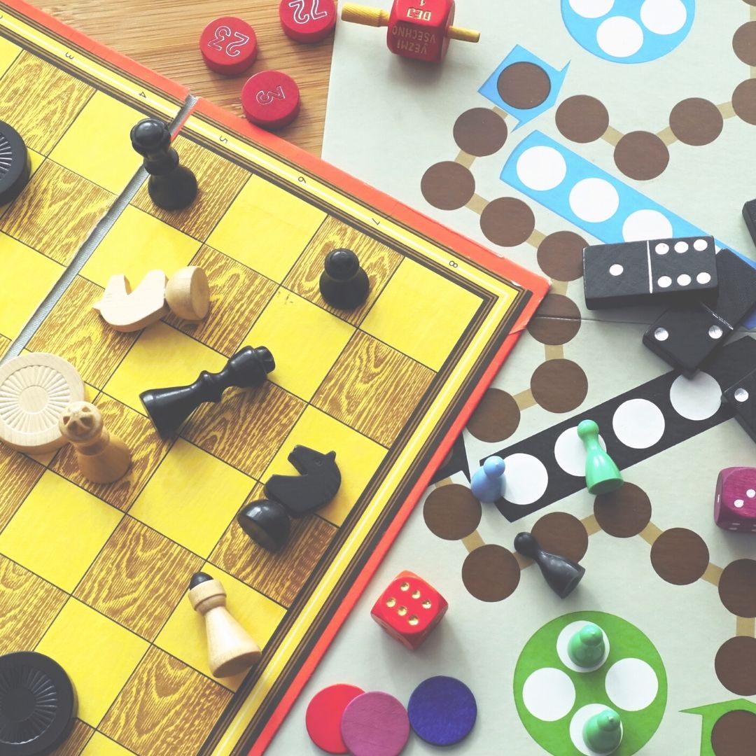SelbyCollege's tweet photo. Stay mentally active with a family games night! Get the Puzzles, jigsaws and board games out, and enjoy some friendly competition with members of your household!
#SelbyCollege #EasterTips #StayHome #StaySafe https://t.co/uA7EQPyiUX
