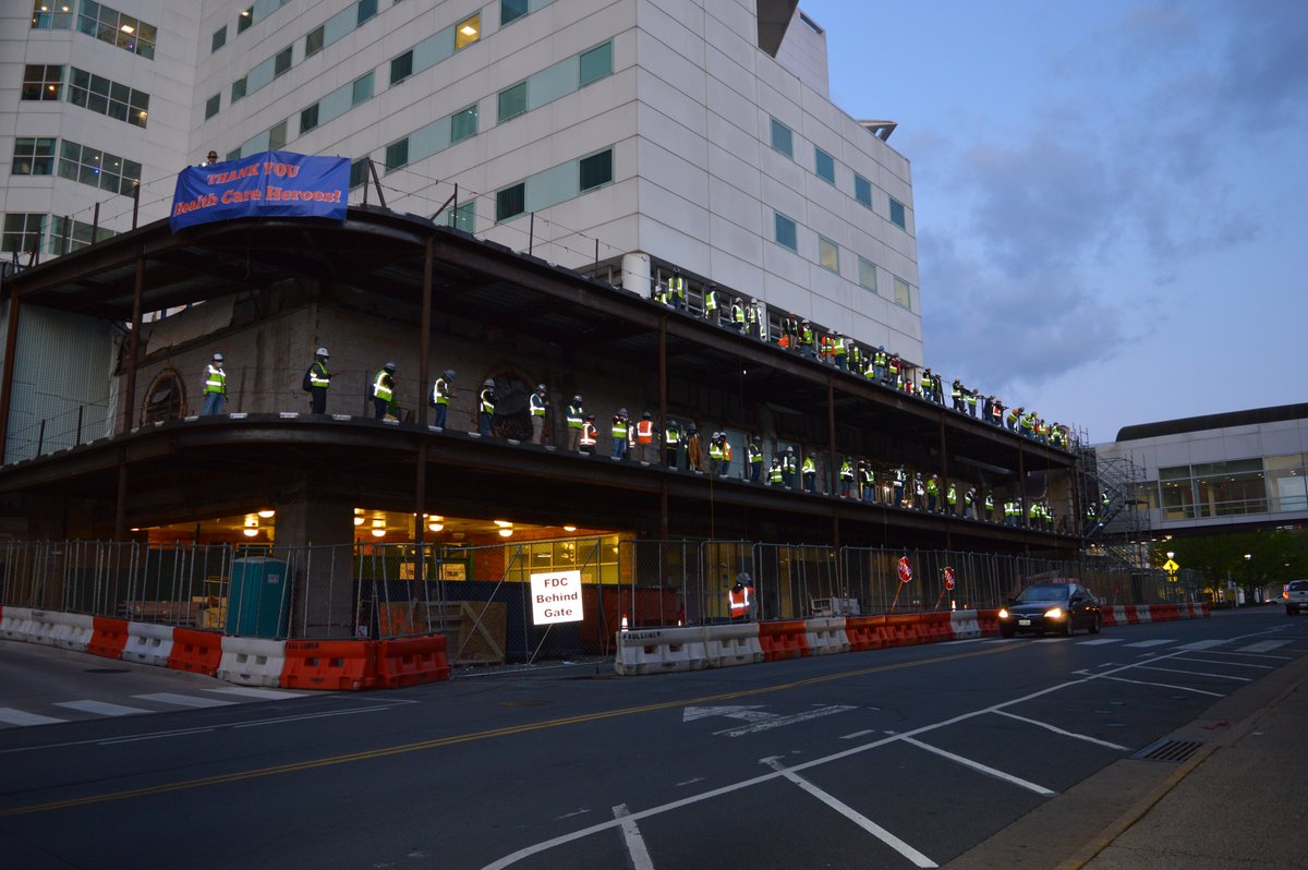 From all of us at UHE: 
THANK YOU TO OUR HEALTH CARE WORKERS!!!  <a href="/uvahealthnews/">UVA Health</a> 

📷C.Holder <a href="/SkanskaUSA/">Skanska USA</a>