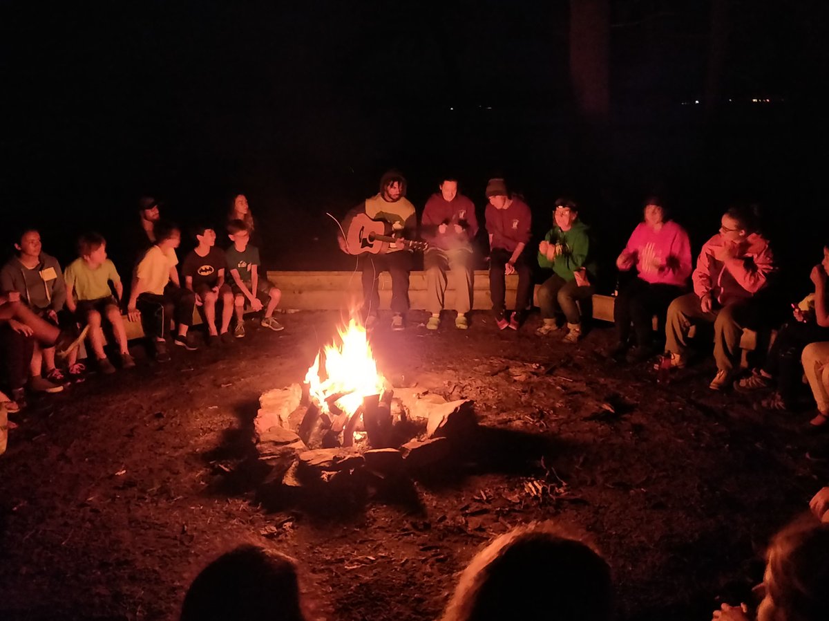 OperaKidsCanada's tweet photo. A #TBT to our time at camp. We miss all of you - can't wait to be able to go to camp again! #summerfun #choir #choircamp #operacamp #music https://t.co/dq810PryXa
