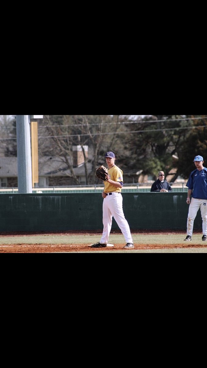 lukestofel22's tweet photo. Thank you LCHS Baseball. Could not have got through high school without you. It’s time for a new beginning but I’ll never get used to you being gone. #bleedpurpleandgold #2020Seniors #19out 💜💛 https://t.co/vCMqiYTXPK