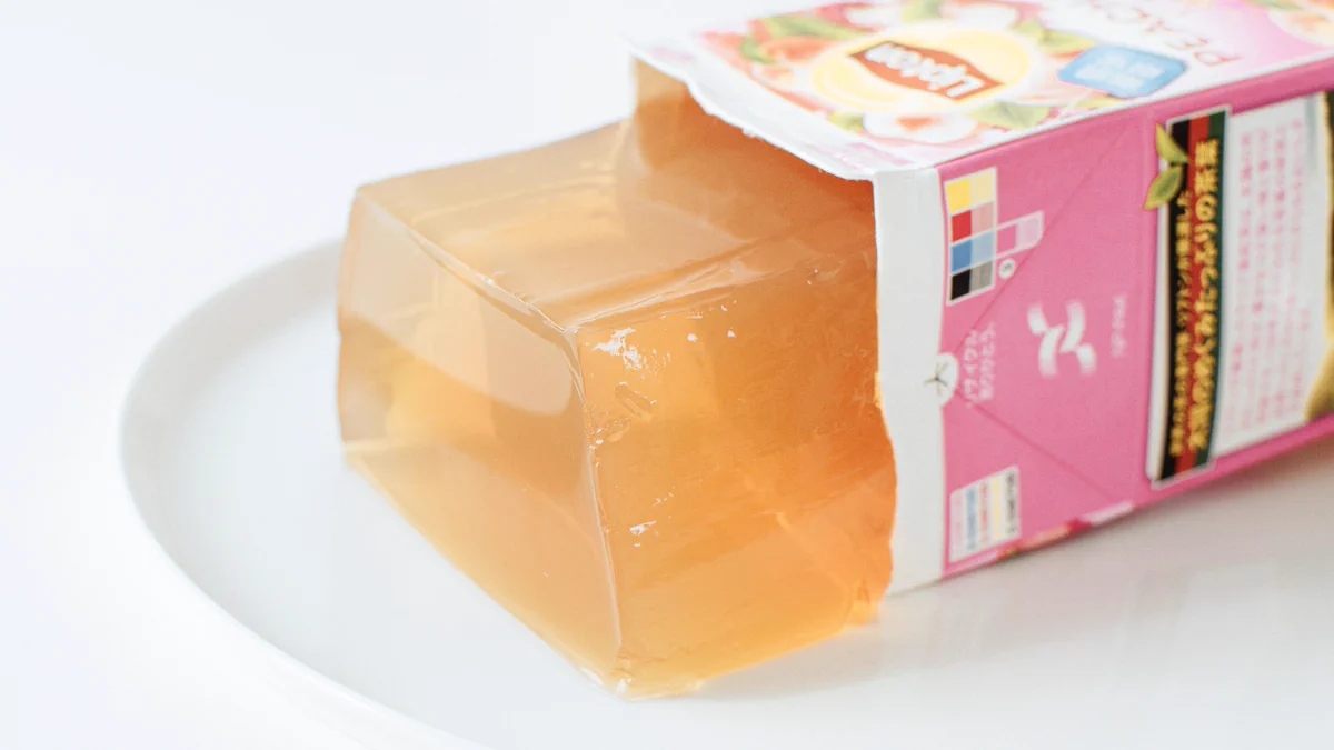 これは簡単！パックのジュースにゼラチンinで、まるごとゼリーの出来上がり♪