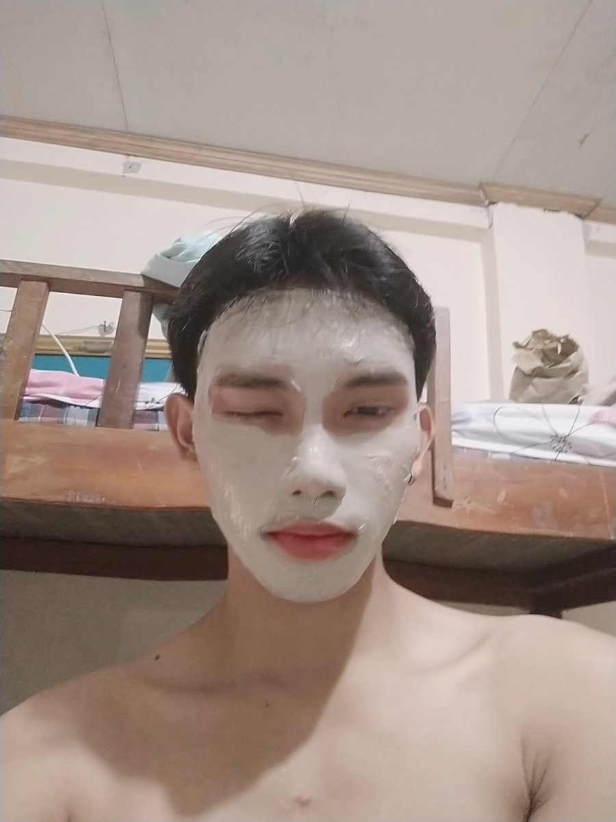 Gellober's tweet photo. Face mask po muna tayo habang kumakalampag! Tara po kalampagan tayo! HAHAHAHAHA
#YEStoMassPromotion
#EndSemNOW
#NoToOnlineClasses
#RefundFees
#NoToOnlineGraduation https://t.co/FlTosGvUAw