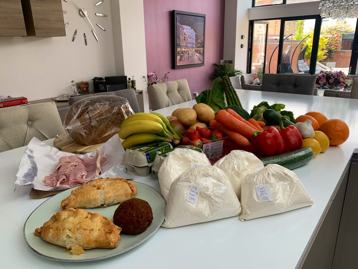 tracey_l_p's tweet photo. Who needs a supermarket when we can buy fabulous quality foods from our local independent shops. Well done for keeping us all stocked up @Bantalacart @hotpantrybakery @pontcannafruit 
I hope people remember this and keep buying from you all when everything goes back to normal!! https://t.co/v0AzNueIoJ