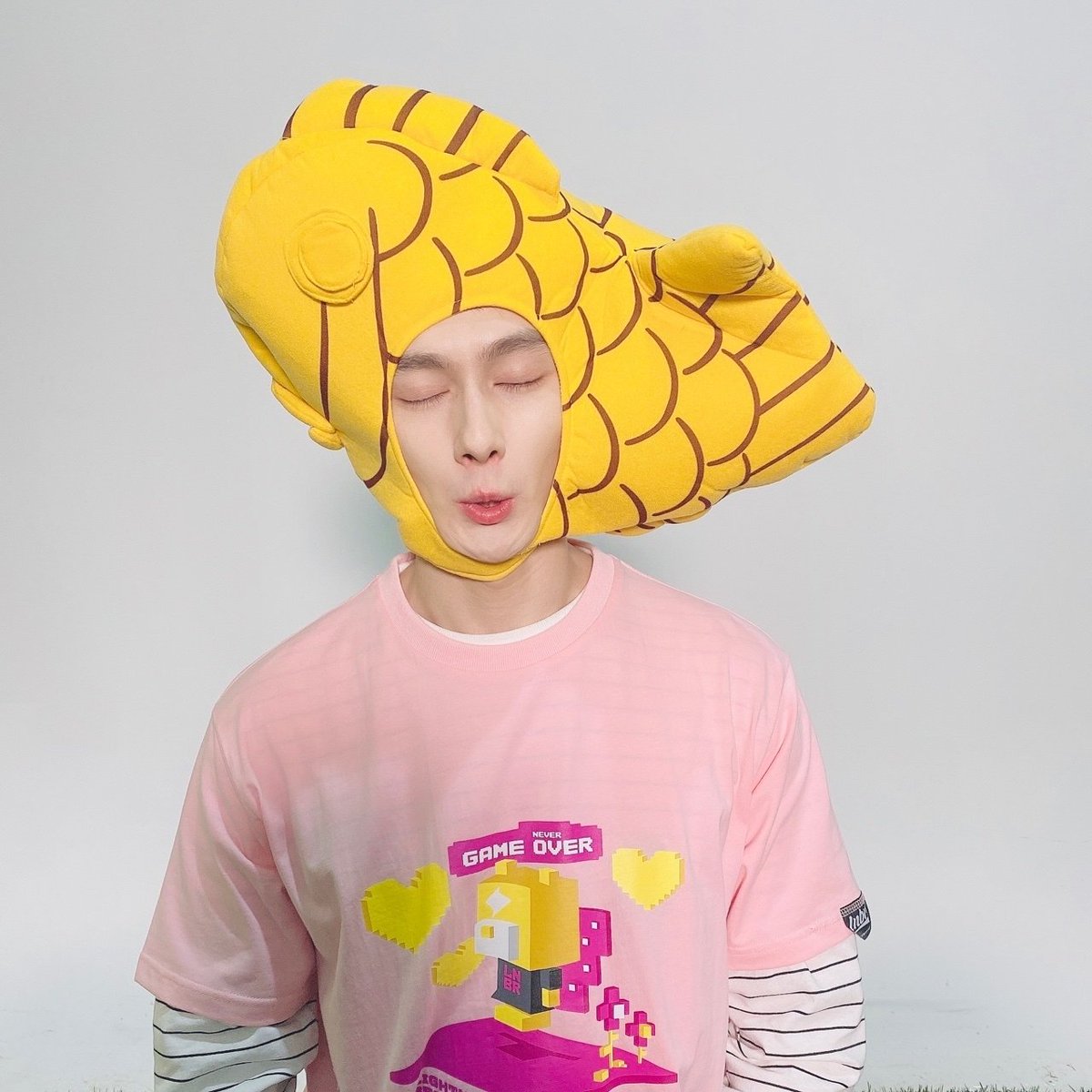 wzacheng's tweet photo. He is the cutest 😭😭😭 https://t.co/jmmhBYndRR