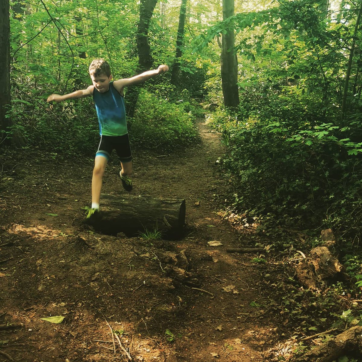 freddie_conlan's tweet photo. Ad: Today it was warm enough to go out for a run with my dad just wearing my @dolphinkickuk tri-suit. It was really comfortable and kept me nice and cool.
#GotItFree
#HowWeTri #DolphinKick
#DolphinKickAmbassadors #dolphinkickuk #ocrboyfreddie #KidsTriKit #downsendsport https://t.co/PyRk0Jw2ZV