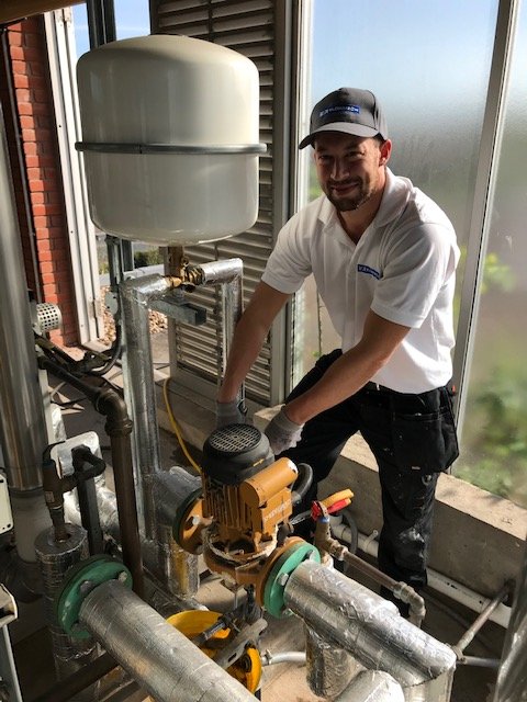 Flowmechltd's tweet image. Due to Government restrictions our director had to call on a family member from the Craft household to attend an emergency call out. After some hard &quot;Craft&quot;😉 they were able to get the hot water back up and running for the international students at Nottingham Uni #Flowmechltd