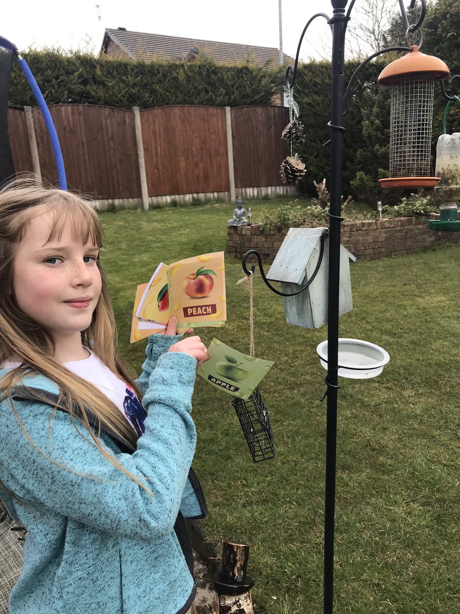 KentishLass28's tweet photo. Exploring Arla’s fruits in a treasure hunt #ArlaExplorersParty https://t.co/KpM5XG6I1c