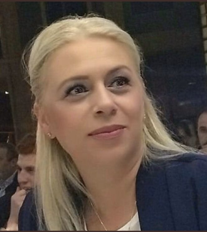 bayramoztuncc's tweet photo. Kadın ANA dır, Kadın ABLA-KARDEŞTİR, Kadın EŞ dir,Kadın  EVİN DİREĞİDİR, Kadın YAŞAMIN ANLAMIDIR, Kadın HER ŞEYDİR...kadına şiddet insanlığa şiddettir. Onlara kalkan elin kesilmesi lazım-şart #GamzePala https://t.co/XQU2E3HAGj