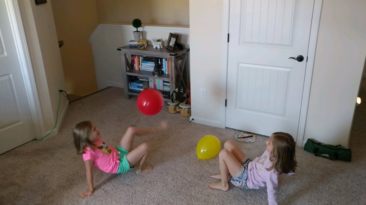 RaeSalargo's tweet photo. The girls LOVED this activity yesterday! @Stephen_Damore https://t.co/96J4AXiFMb