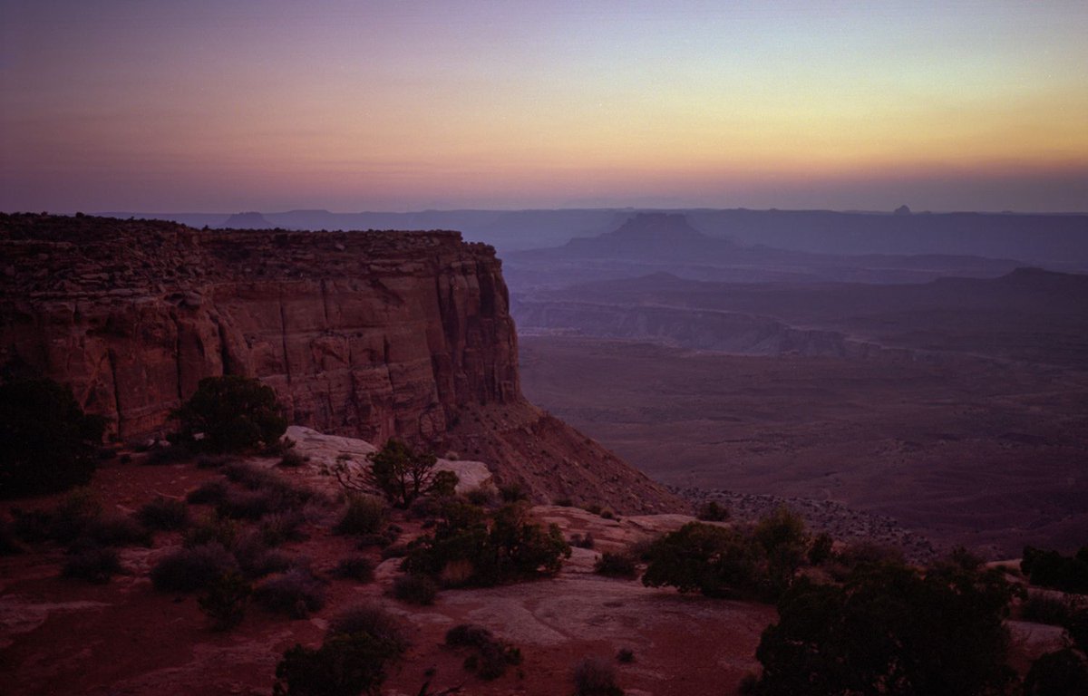 Johnbatdorff's tweet photo. I always said when I found the time I would get around to scanning my film. Well, time has found me!  Canyonland National Park, Utah--Portra 400 taken with Pentax 67 https://t.co/lBOSSgwMUn