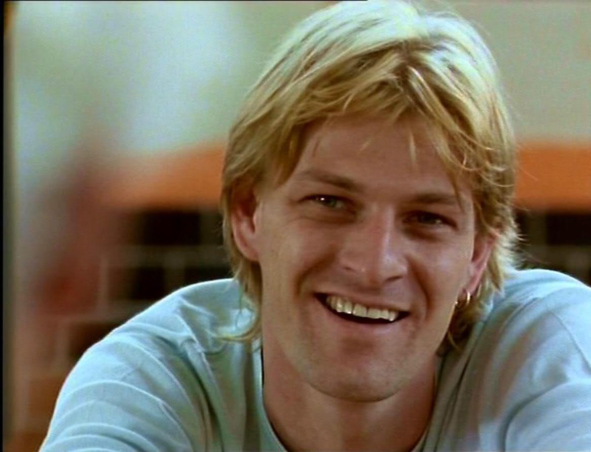 Happy Birthday!!

Shaun Mark Bean (born 17 April 1959), credited professionally as Sean Bean 