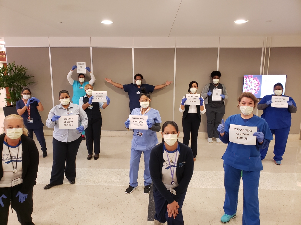 JacksonHealth's tweet photo. Do your part and #StayAtHome. Jackson’s Patient Access Department thanks you. #PASTeam #TrabajandoPorTi https://t.co/uRDGcz8VQo