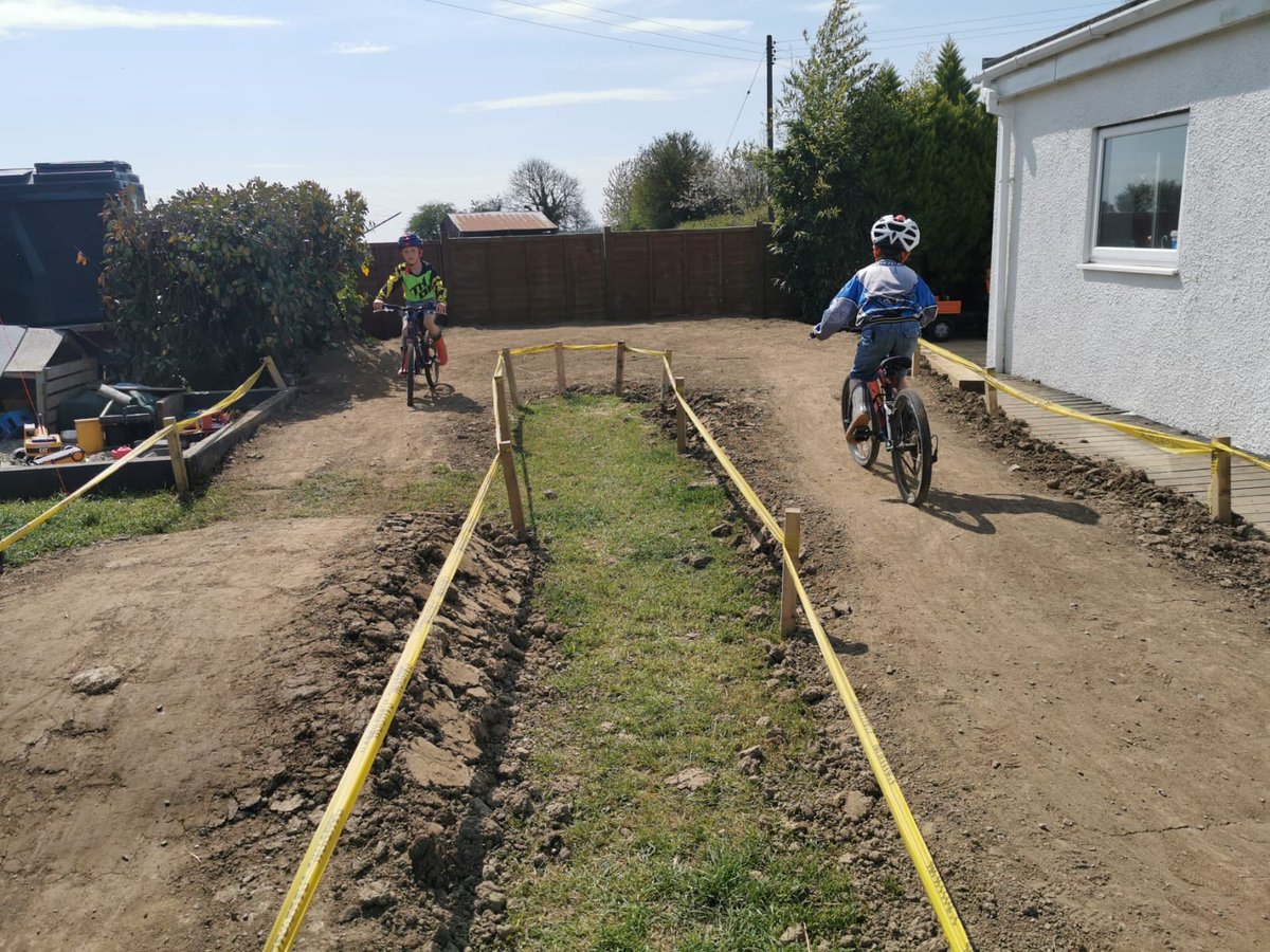 A Kobelco mini excavator has helped keep one young family entertained during the lockdown period after being used to convert a garden into an off-road dirt track. <a href="/molsoncompact/">Molson Compact Equipment</a> 
projectplant.co.uk/2020/04/kobelc…