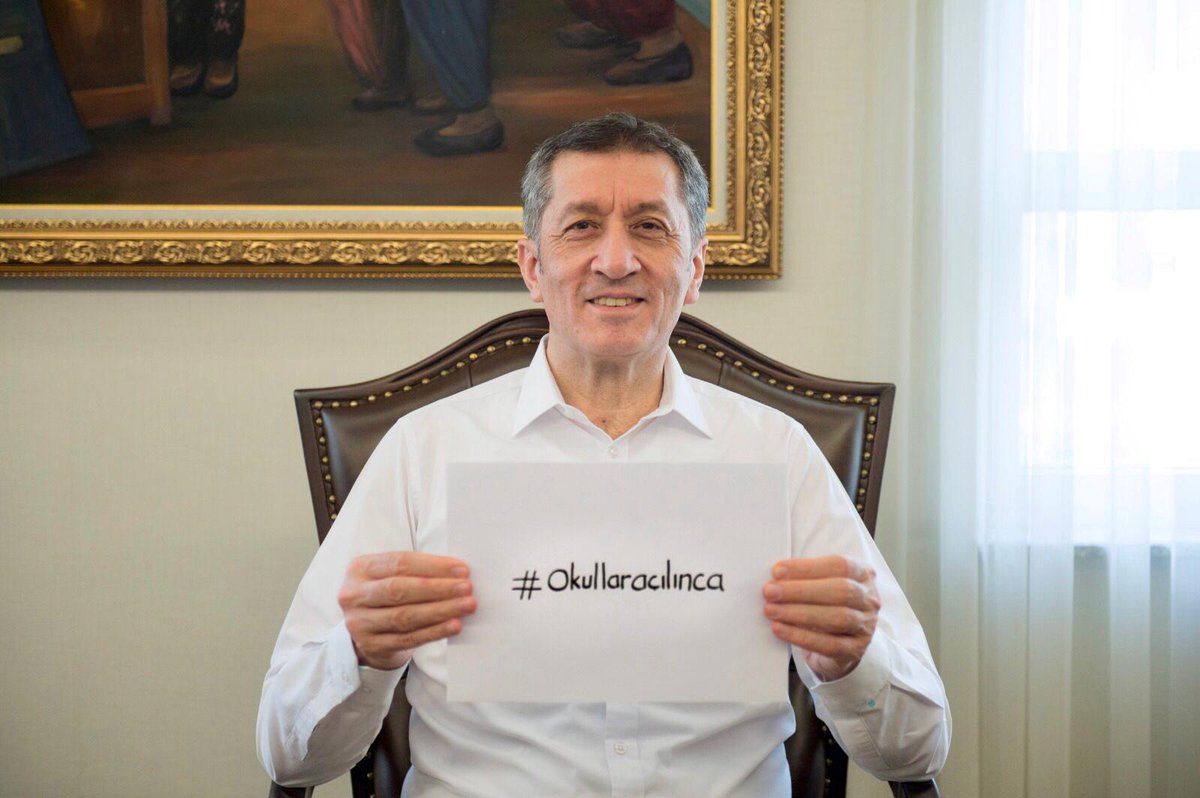 Peki ya siz #okullaracılınca ilk ne yapacaksınız?

#TRTEBATV ile #EvHayatDolu 

#ZiyaSelçuk