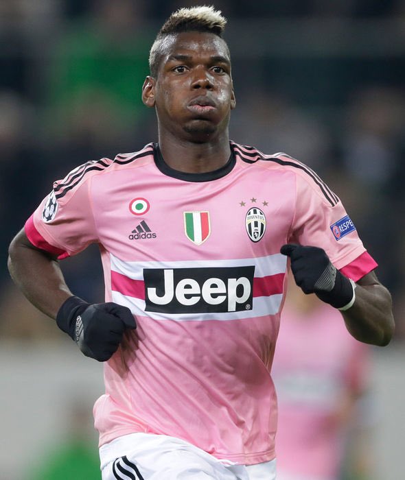 schotel Het spijt me scannen IconicKits on Twitter: "Juventus 2015/16 Pogba and Dybala giving defenders  nightmares whilst repping the pink jersey on champions league nights 💧 A  beautiful kit made for the biggest nights in football  https://t.co/GBKVsEeSOD" /
