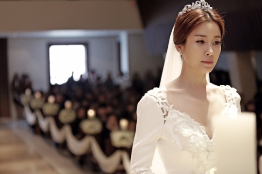 bampdnim's tweet image. Would you rather marry someone that you don’t love or marry someone that doesn’t love you? 🤔

quote with your answer and tag @TXT_members and @TXT_bighit for social 50! 💖