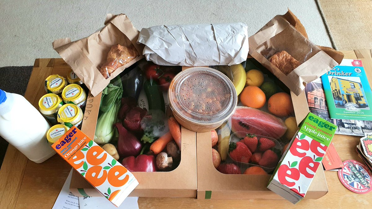 Thanks to <a href="/Spoke_Stringer/">Spoke & Stringer</a> for today's delivery of wholesome produce. The Butterbean, Tomato and Mushroom Stew was delicious 🌞😎
#Bristol