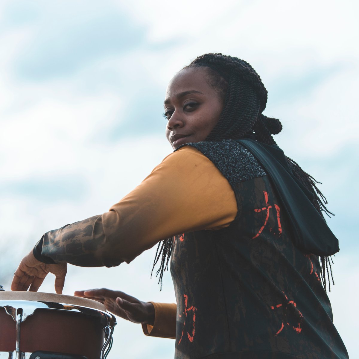 rccdrums's tweet photo. A 2019 WGI Prelims throwback 😌
.
.
.
.
#rccworld #systemblue #bdworld #wgi #wgi2020 #scpa20 #teamscpa #promark #evansdrumheads #on2percussion #dpgfloors #presonus #zildjian #pageantryinnovations #meinl #ccdcostuming #roland https://t.co/PiQYS8sh5B