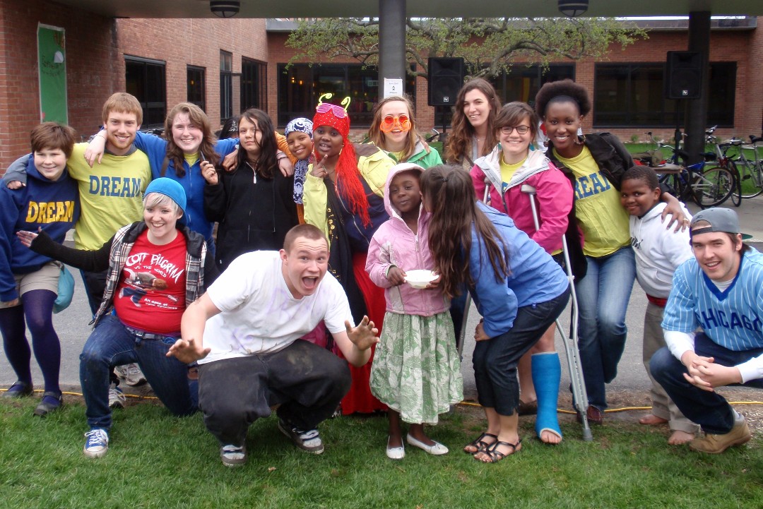 DREAMprogram's tweet image. This week was supposed to be Spring Thing for the DREAMers at #UniversityOfVermont.  So here is a #TBT to Spring Thing 2011 - senior mentors and their mentees!  Tag yourself and your friends....what are you doing now???  Got anymore pics to share?

#UVM #TheDREAMProgram #dreamBIG
