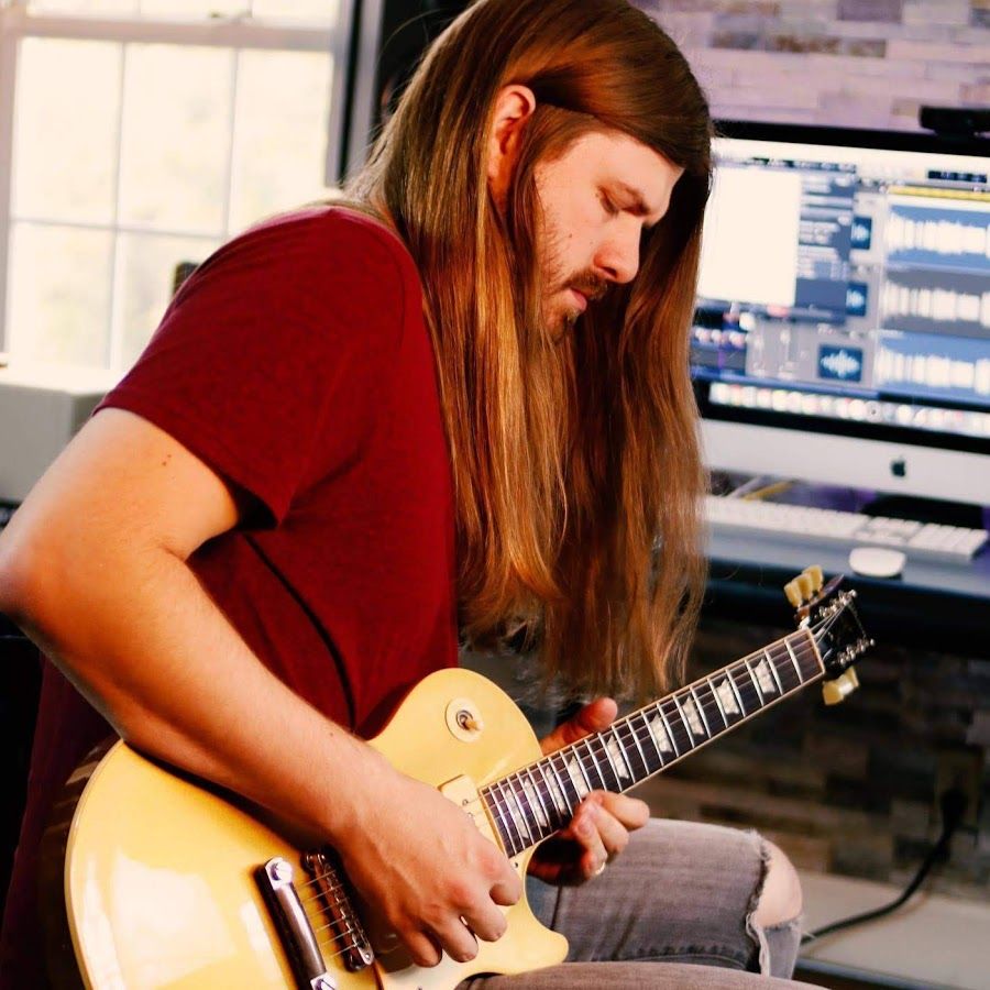 channelsstack's tweet image. Robert will make you wanna buy the guitar if you don't have one! Watch cool and easy to learn rock riffs, solos, tips on how to choose the guitar, beginner's mistakes and much more guitar-related content.
buff.ly/2K6kLaH