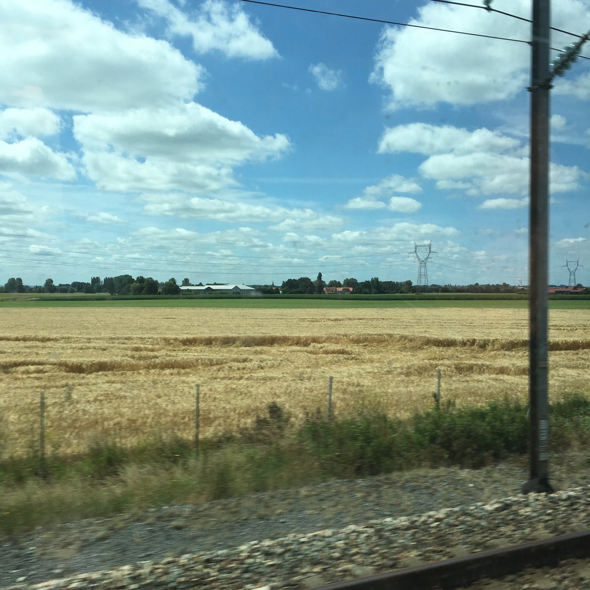 I still find the Eurostar pretty amazing, but you can't get round the fact that the tunnel itself doesn't offer much in terms of photographic interest... However, it was a fine day, and the bits of northern France you see on the Brussels line were looking pleasant.