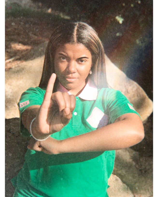 ag_talks16's tweet photo. Year ago today 20 O.O.K was known to the world🌟
Couldn’t imagine life without y’all- my biggest supporters, my toughest critics and my loyalist team. Forever tied together, we made it out. Year one💗💚 #AX #AKA #spring19 #LIFETIME https://t.co/9w6vM9Uyht