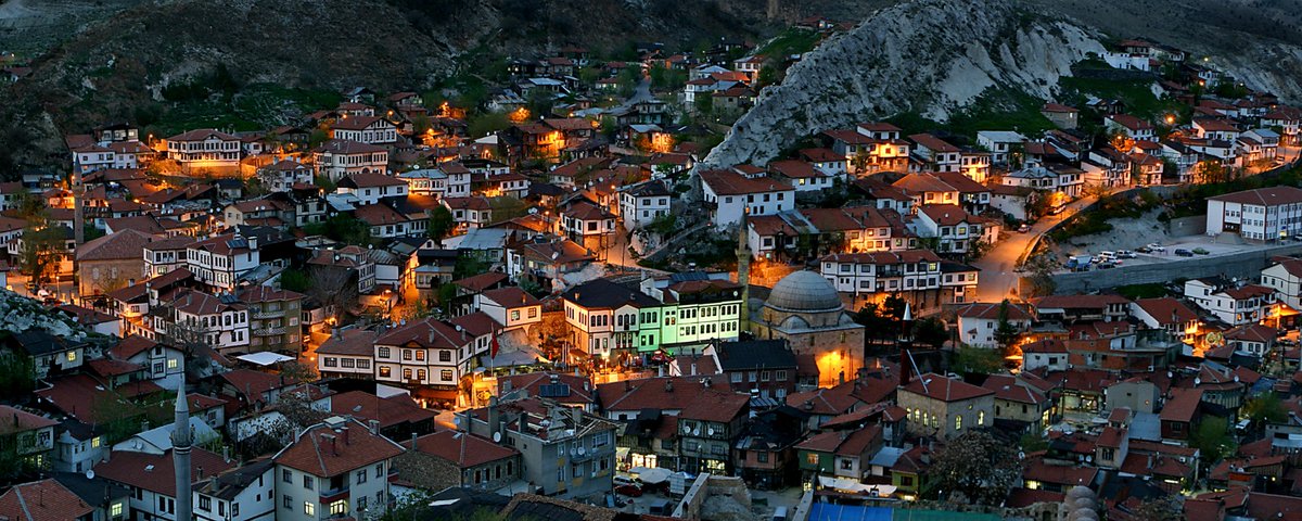 Koruma çalışmalarını hemşehrilerimle başlattığımız Beypazarı'nın UNESCO Dünya Mirası Geçici Listesi'ne girdiğini duymaktan ziyadesiyle memnun oldum.

Kültür ve Turizm Bakanlığı'mız ile Beypazarı Belediye'miz başta olmak üzere katkıda bulunan herkesi gönülden kutluyorum.