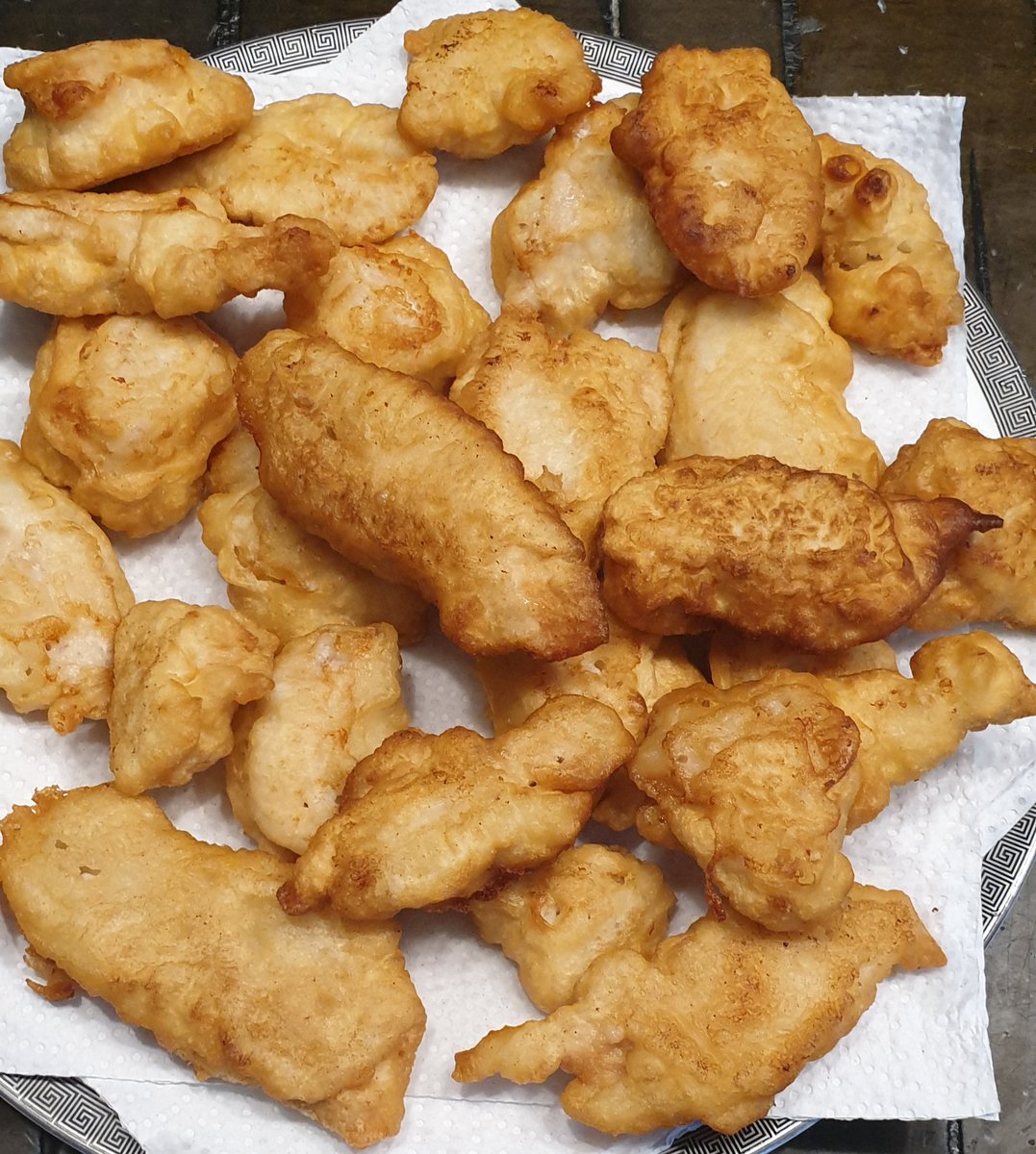 XtremeParenting's tweet photo. 5 #kids agree this was as good as a happy meal! #RateMyKFC 

#Covid_19 #covidfood #QuaratineLife #friedchicken #foodie #whatsfordinner https://t.co/ymVLYqAug4