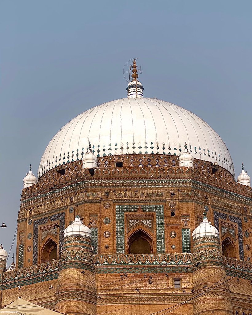 The Tomb of Shah Rukn-e-Alam . Multan, Pakistan
Symbol of Tughluq architecture