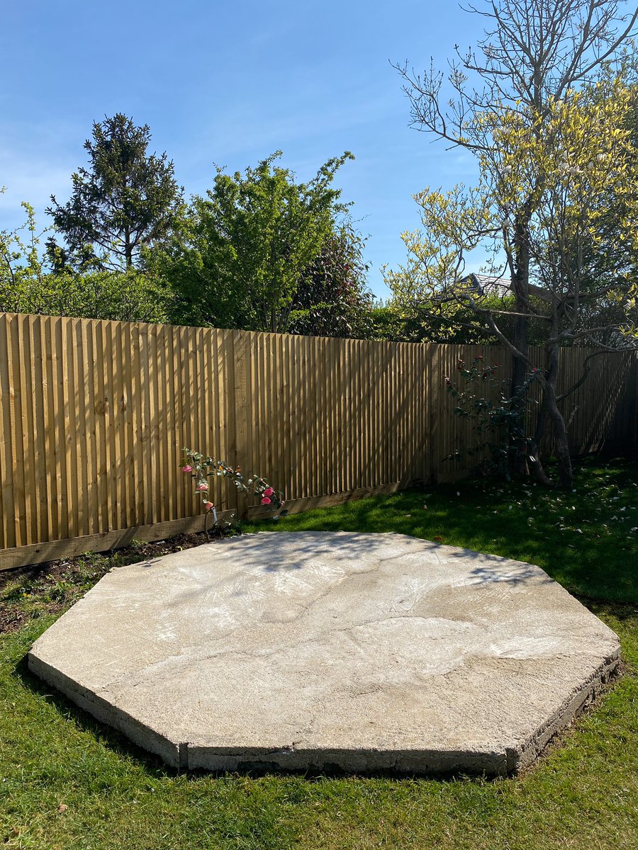 Garden patio transformation revealed.. https://t.co/aTRlP6C76m https://t.co/3gq9aeXUYZ