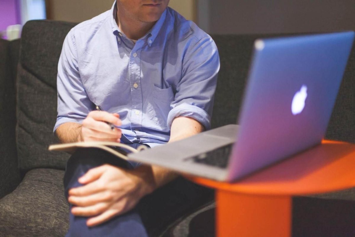 Panopto's tweet photo. Looking for ways to keep your students engaged when recording #video eLearning content? Here are some of our suggestions: https://t.co/NInh7ZK0K7 #onlinelearning #remotelearning https://t.co/eXRv61b1Fg