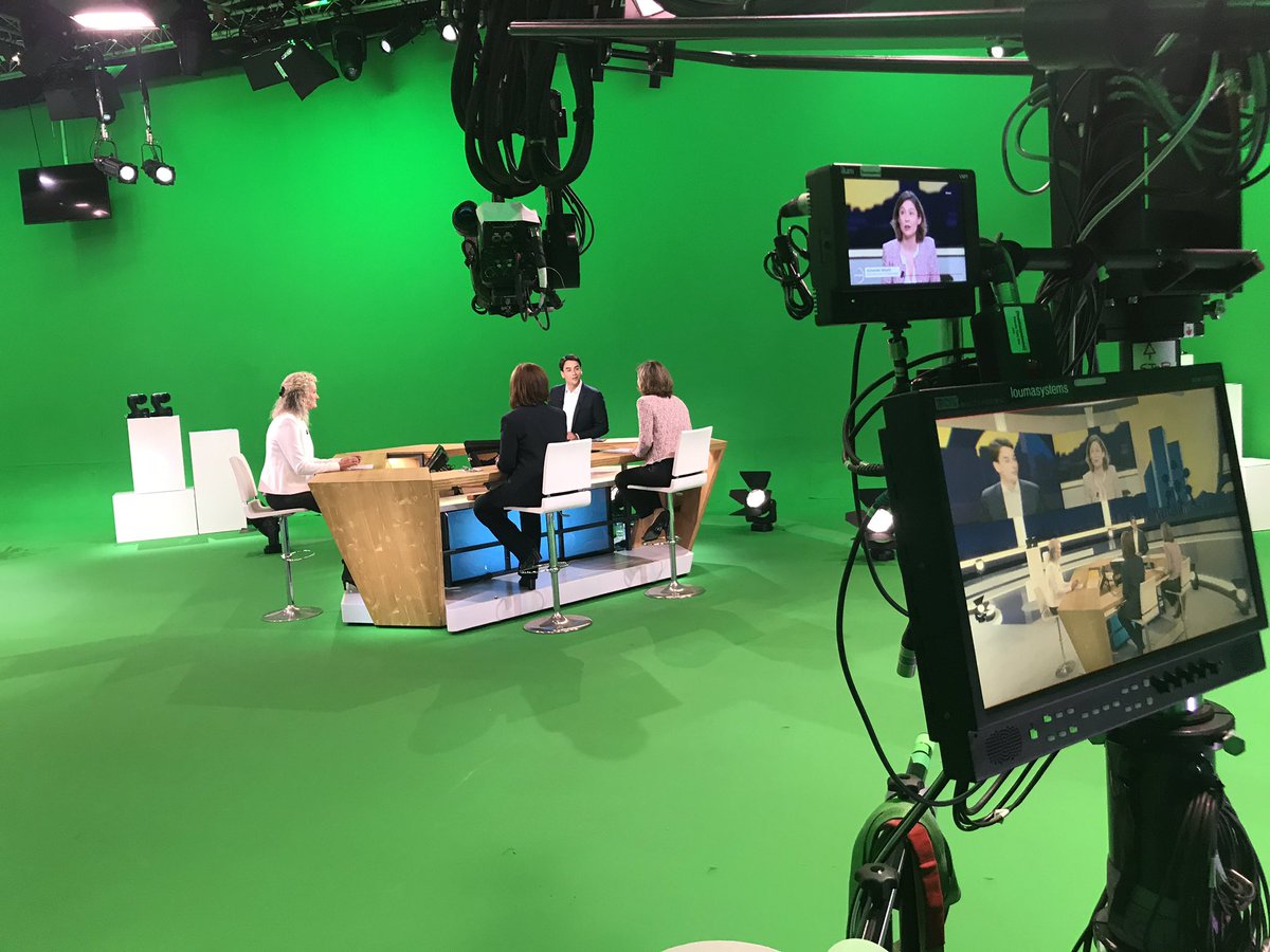 OlivierPajot3's tweet photo. Les équipes techniques du Millenium 2 d’#Ampvisualtv sont actuellement en direct sur #france2 pour #Etaprés «la grande émission des Européens » diffusion via le média center de #letsee et secouru par une station satellite d’#ixilive https://t.co/jNvJRSg7gS